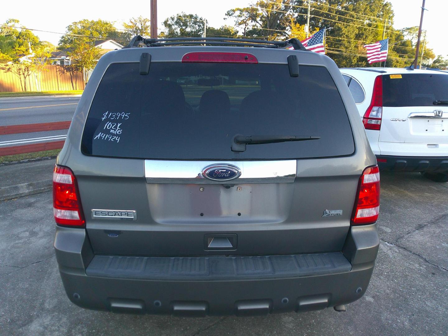 2011 GRAY FORD ESCAPE LIMITED (1FMCU0EG8BK) , located at 1200 Cassat Avenue, Jacksonville, FL, 32205, (904) 695-1885, 30.302404, -81.731033 - Photo#5
