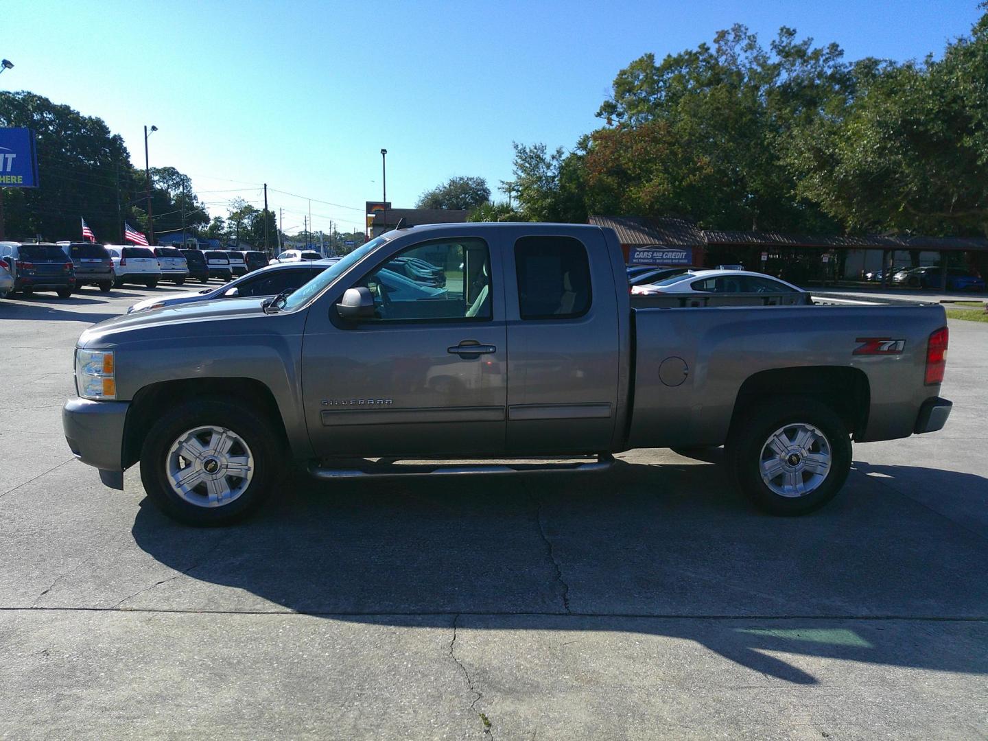 2012 GRAY CHEVROLET SILVERADO LT (1GCRCSE00CZ) , located at 1200 Cassat Avenue, Jacksonville, FL, 32205, (904) 695-1885, 30.302404, -81.731033 - Photo#1