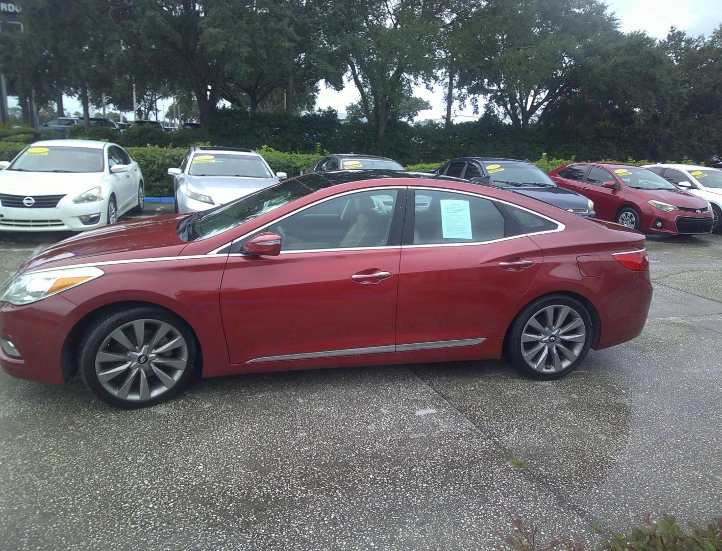 2012 RED HYUNDAI AZERA GLS; LIMITED (KMHFH4JG1CA) , located at 390 Hansen Avenue, Orange Park, FL, 32065, (904) 276-7933, 30.130497, -81.787529 - Photo#2