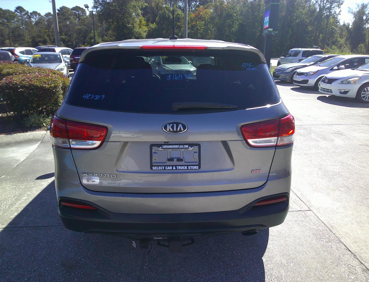 2018 GRAY KIA SORENTO LX; L (5XYPG4A3XJG) , located at 390 Hansen Avenue, Orange Park, FL, 32065, (904) 276-7933, 30.130497, -81.787529 - Photo#4