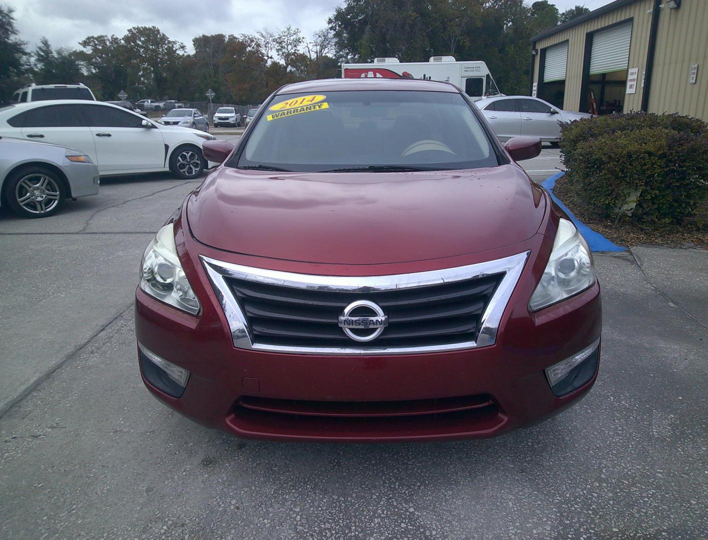 2014 Nissan Altima S's photo