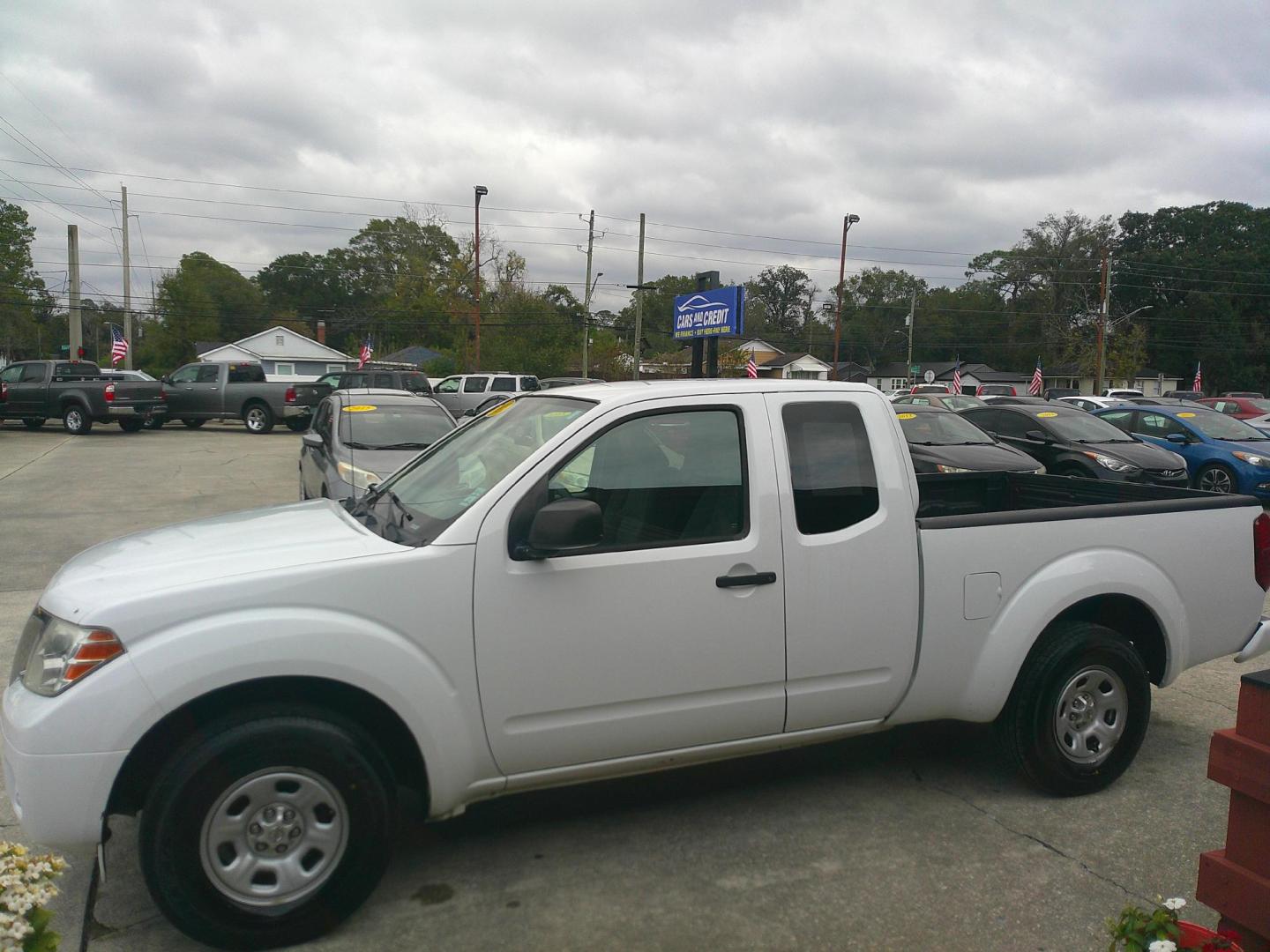 2018 WHITE NISSAN FRONTIER S; SV (1N6BD0CT8JN) , located at 1200 Cassat Avenue, Jacksonville, FL, 32205, (904) 695-1885, 30.302404, -81.731033 - Photo#1