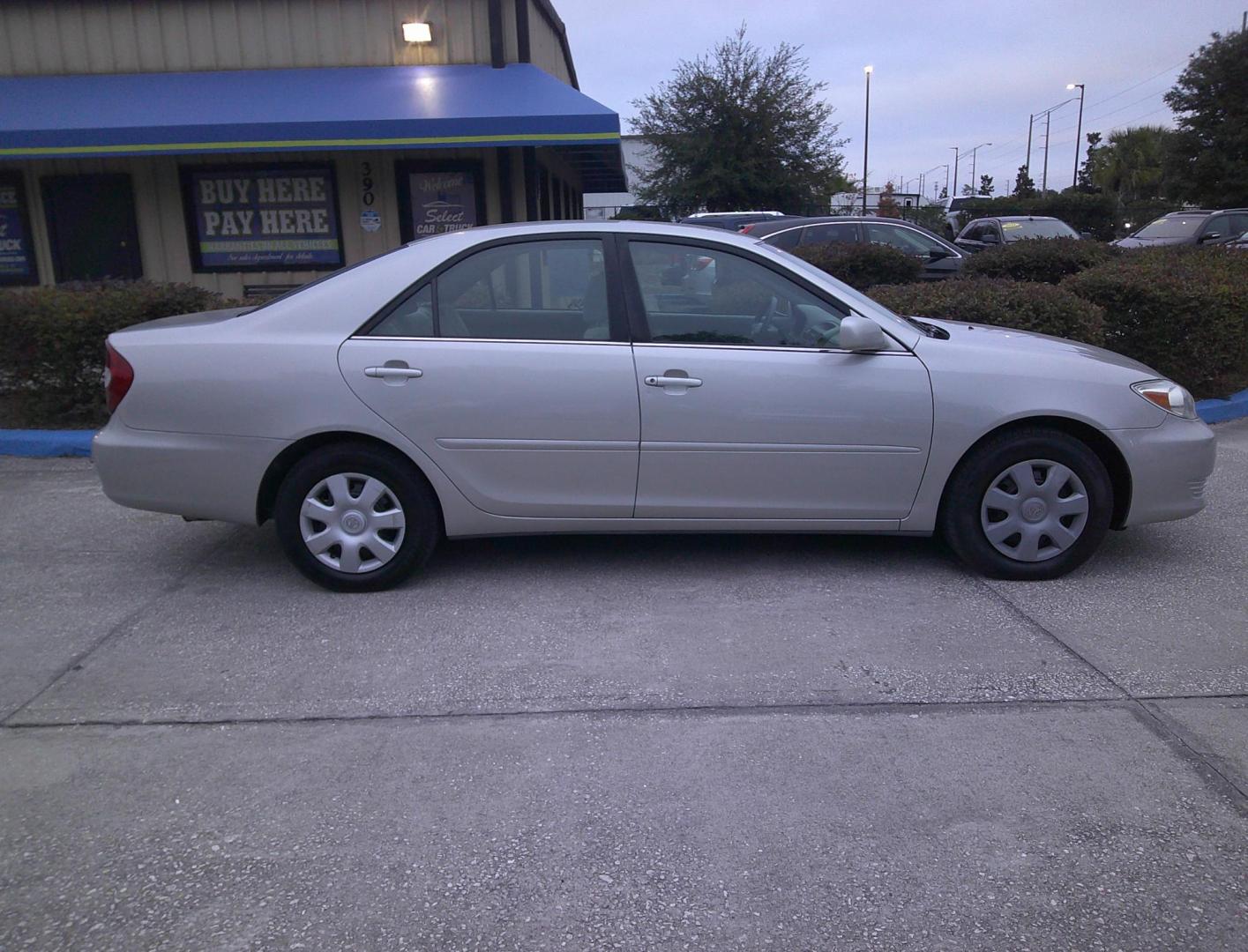 2004 SILVER TOYOTA CAMRY SE; LE; XLE (4T1BE32K24U) , located at 390 Hansen Avenue, Orange Park, FL, 32065, (904) 276-7933, 30.130497, -81.787529 - Photo#4