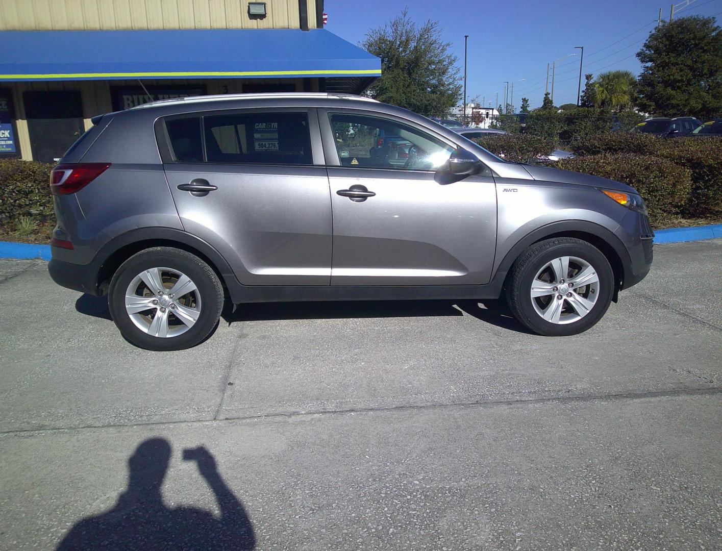 2011 SILVER KIA SPORTAGE BASE; EX; L (KNDPBCA25B7) , located at 390 Hansen Avenue, Orange Park, FL, 32065, (904) 276-7933, 30.130497, -81.787529 - Photo#2