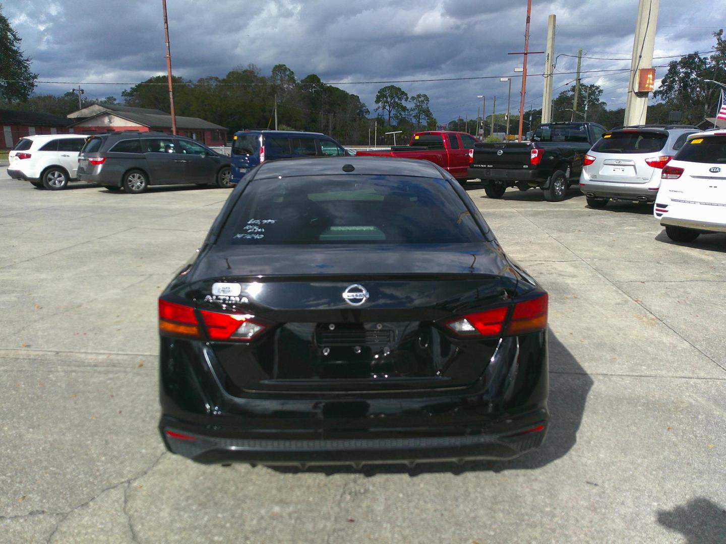 2019 BLACK NISSAN ALTIMA 2.5 S (1N4BL4BV8KC) , located at 1200 Cassat Avenue, Jacksonville, FL, 32205, (904) 695-1885, 30.302404, -81.731033 - Photo#4
