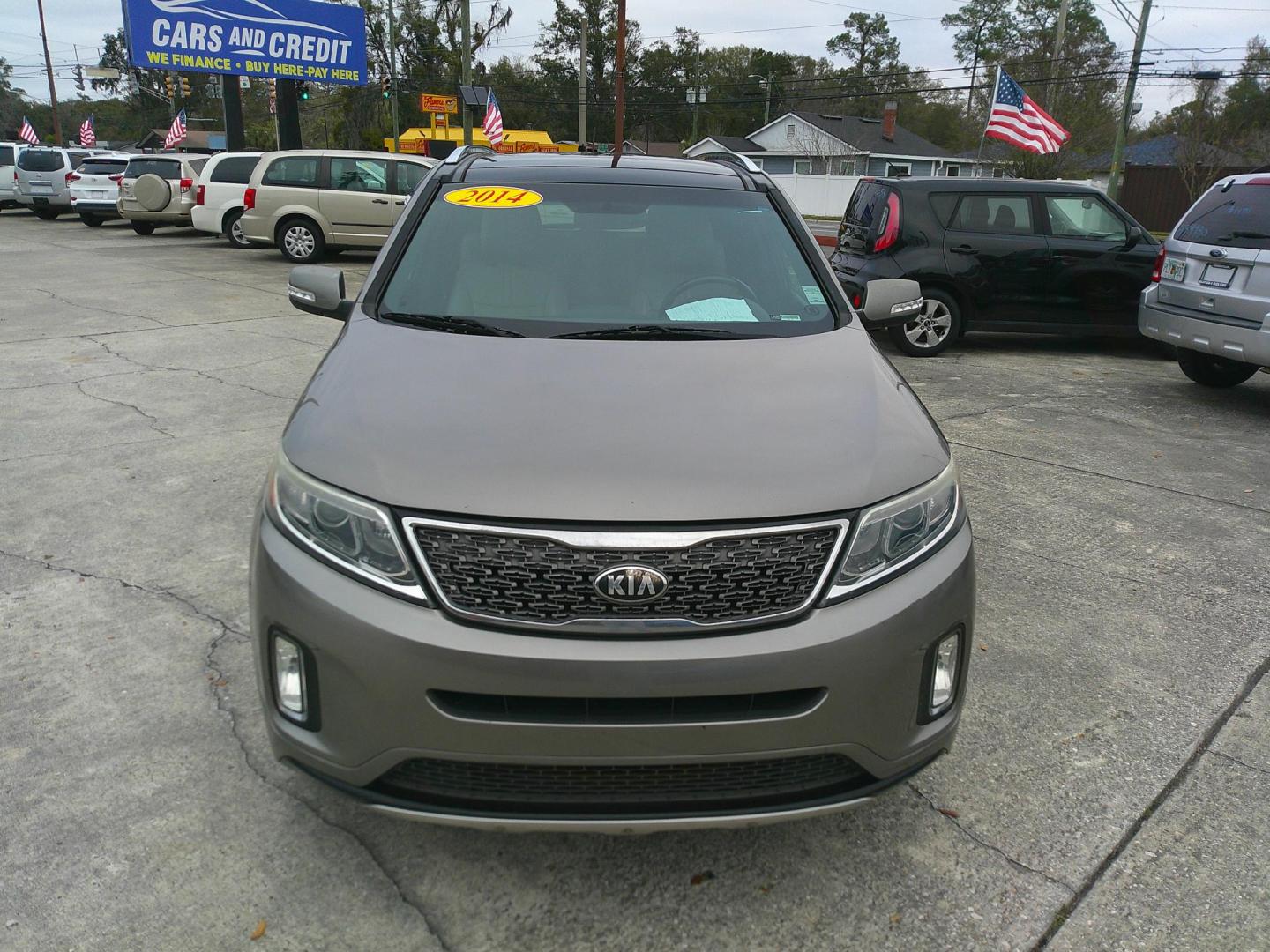 2014 TAN KIA SORENTO LIMITED; SX (5XYKW4A72EG) , located at 1200 Cassat Avenue, Jacksonville, FL, 32205, (904) 695-1885, 30.302404, -81.731033 - Photo#0