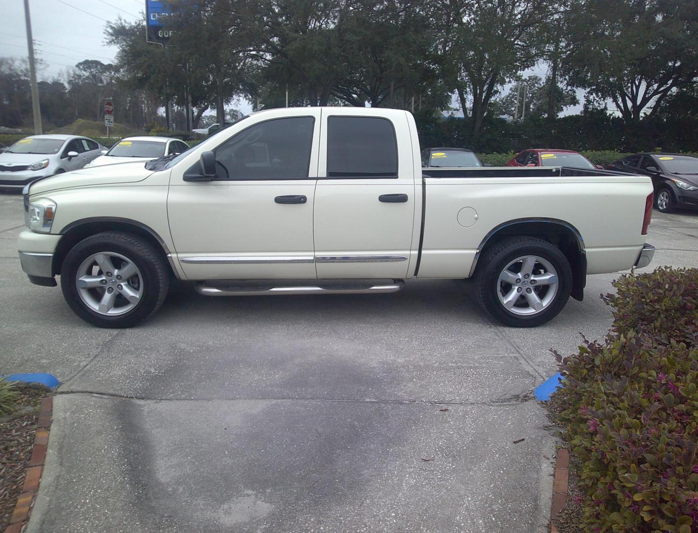 2006 WHITE DODGE RAM PICKUP ST; SPORT (1D7HA18256J) , located at 390 Hansen Avenue, Orange Park, FL, 32065, (904) 276-7933, 30.130497, -81.787529 - Photo#2