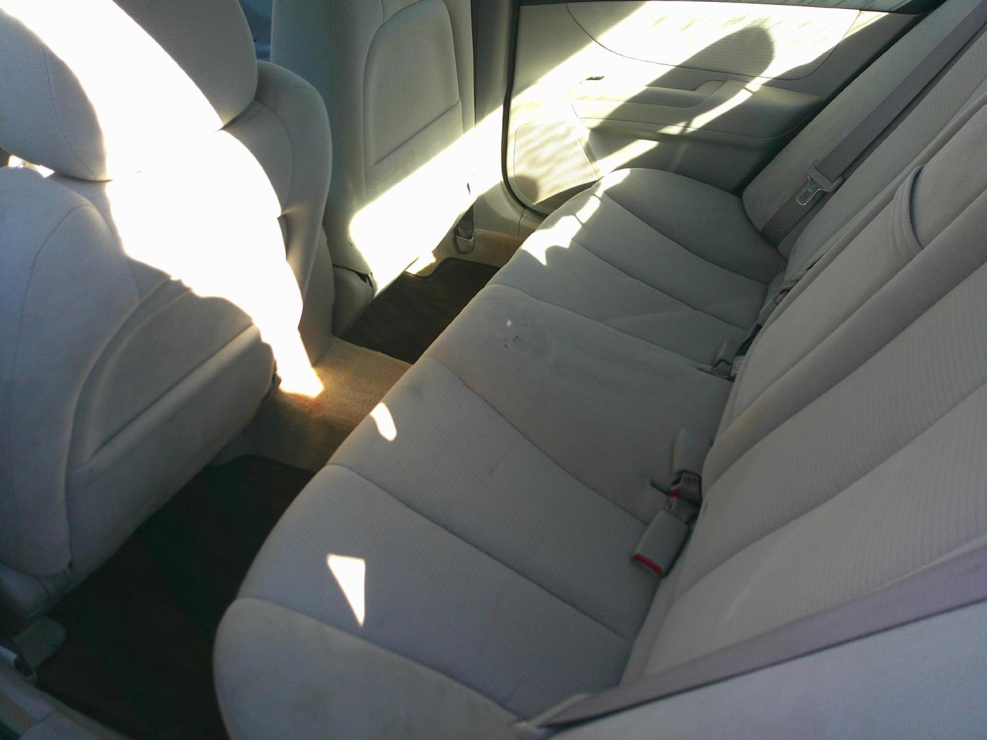 2008 SILVER HYUNDAI SONATA GLS (5NPET46C48H) , located at 1200 Cassat Avenue, Jacksonville, FL, 32205, (904) 695-1885, 30.302404, -81.731033 - Photo#3