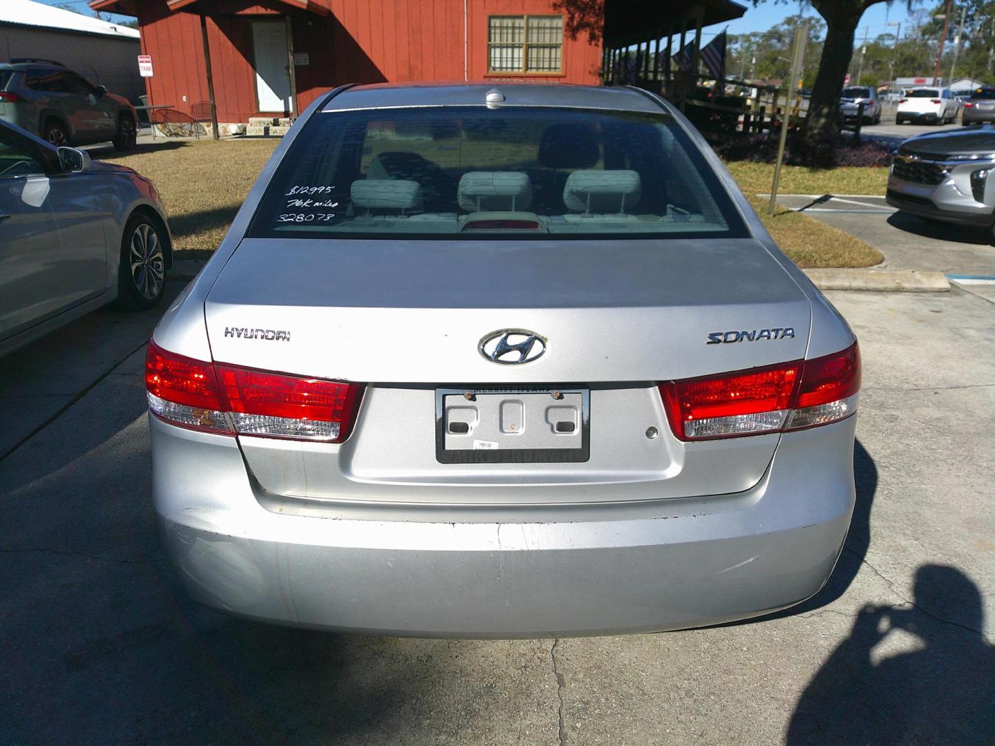 2008 SILVER HYUNDAI SONATA GLS (5NPET46C48H) , located at 1200 Cassat Avenue, Jacksonville, FL, 32205, (904) 695-1885, 30.302404, -81.731033 - Photo#4