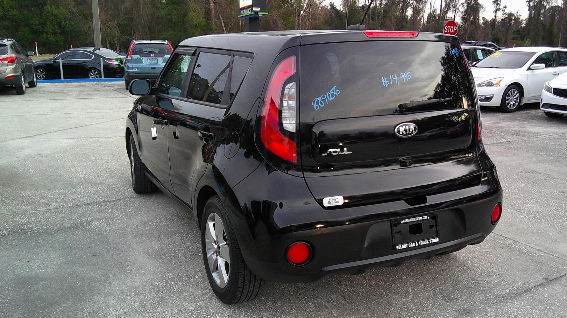 2018 BLAK KIA SOUL BASE (KNDJN2A26J7) , located at 390 Hansen Avenue, Orange Park, FL, 32065, (904) 276-7933, 30.130497, -81.787529 - Photo#2