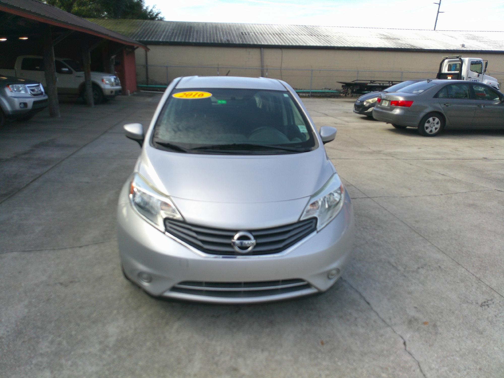 photo of 2016 NISSAN VERSA NOTE S; SV; S 