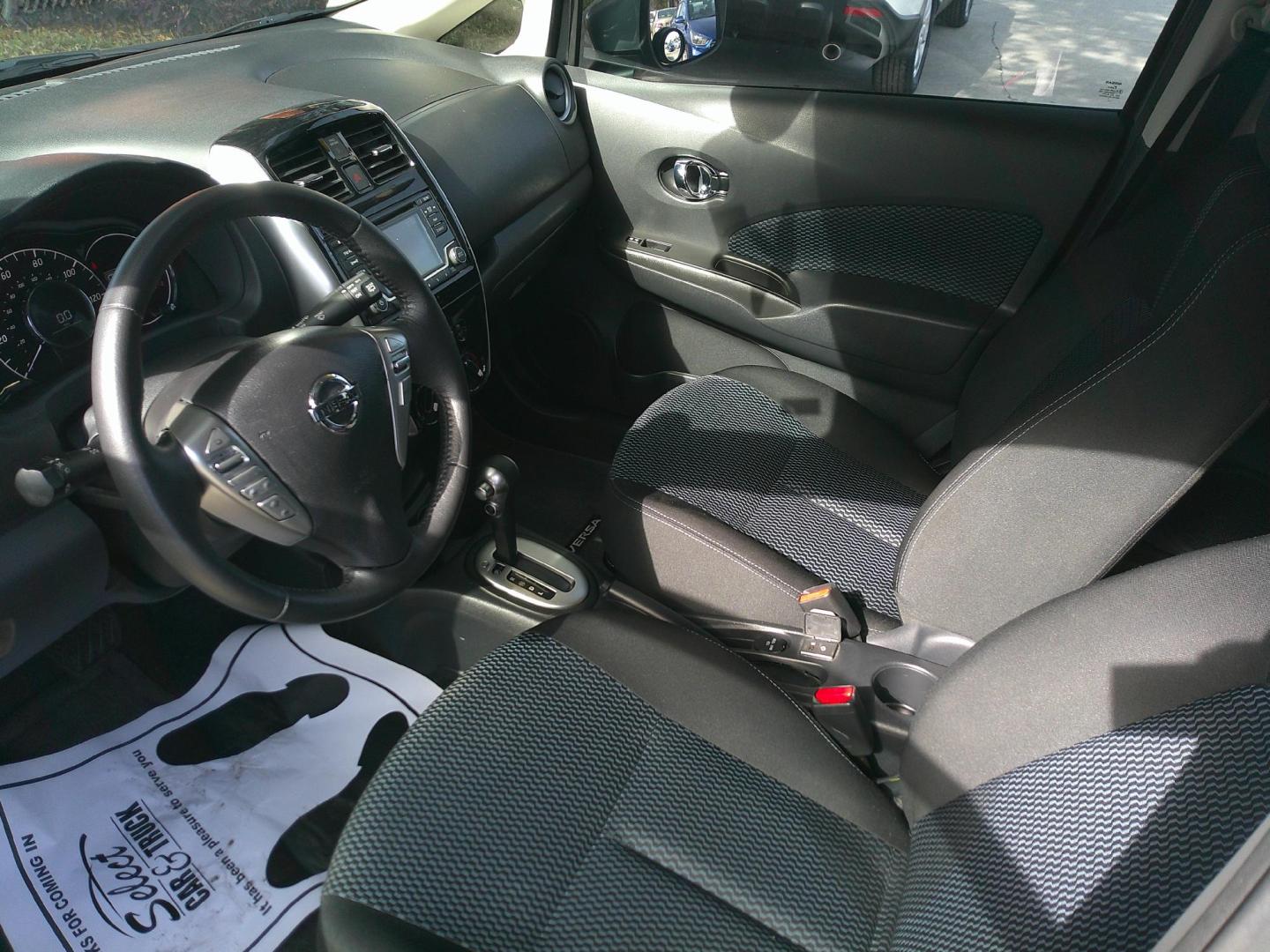 2015 GRAY NISSAN VERSA NOTE S; SV; S (3N1CE2CP6FL) , located at 1200 Cassat Avenue, Jacksonville, FL, 32205, (904) 695-1885, 30.302404, -81.731033 - Photo#2