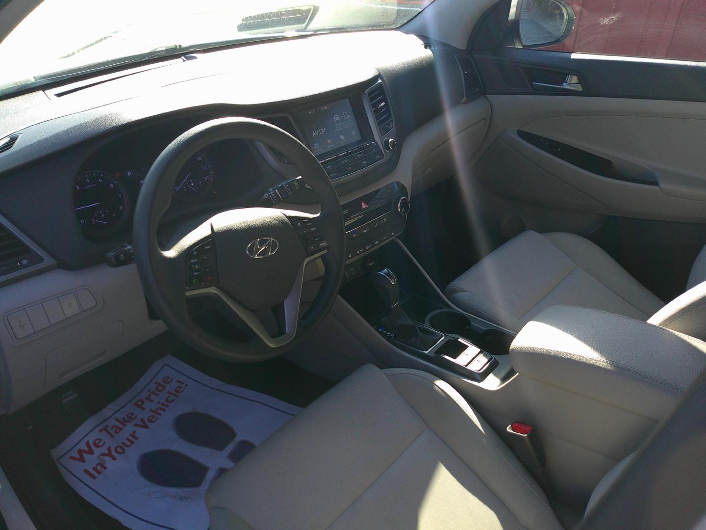 2018 WHITE HYUNDAI TUCSON BASE; SPORT; (KM8J33A4XJU) , located at 1200 Cassat Avenue, Jacksonville, FL, 32205, (904) 695-1885, 30.302404, -81.731033 - Photo#2