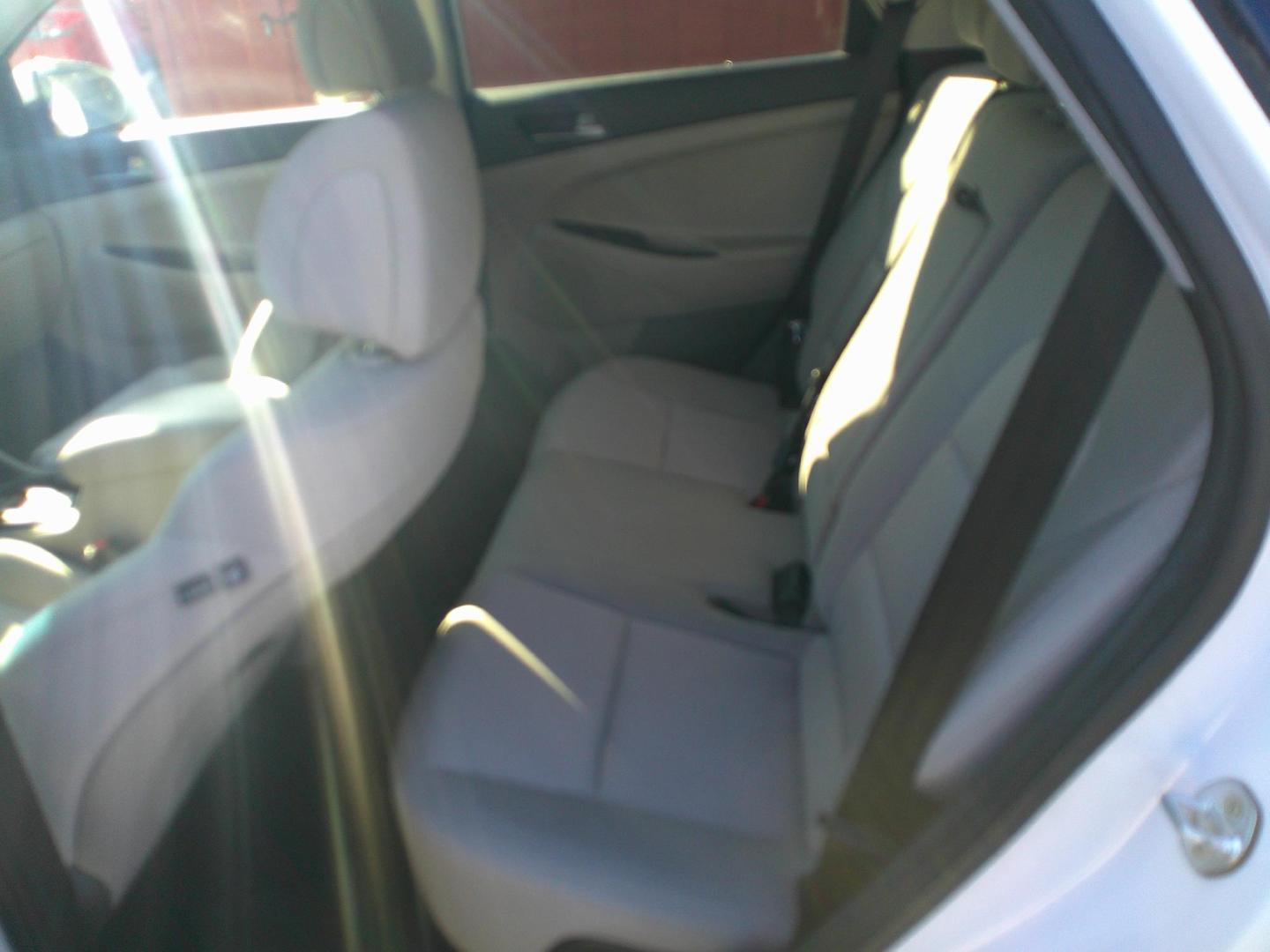 2018 WHITE HYUNDAI TUCSON BASE; SPORT; (KM8J33A4XJU) , located at 1200 Cassat Avenue, Jacksonville, FL, 32205, (904) 695-1885, 30.302404, -81.731033 - Photo#3