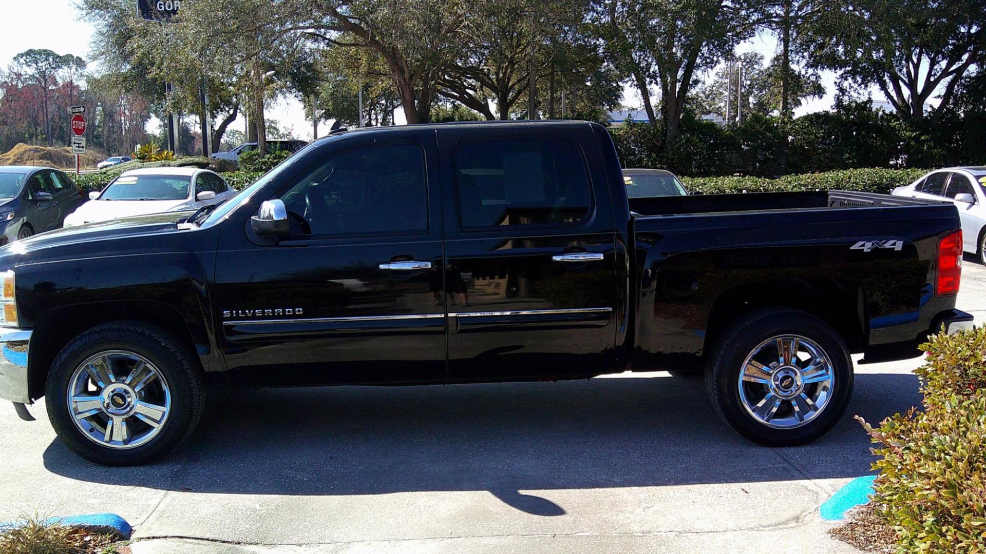 2012 BLACK CHEVROLET SILVERADO LT (3GCPKSE74CG) , located at 1200 Cassat Avenue, Jacksonville, FL, 32205, (904) 695-1885, 30.302404, -81.731033 - Photo#1