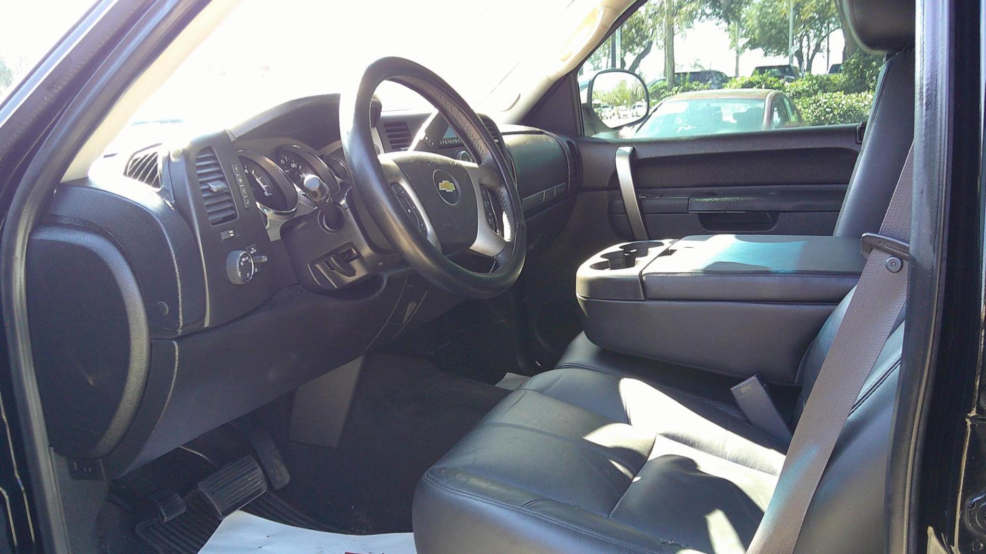 2012 BLACK CHEVROLET SILVERADO LT (3GCPKSE74CG) , located at 1200 Cassat Avenue, Jacksonville, FL, 32205, (904) 695-1885, 30.302404, -81.731033 - Photo#2