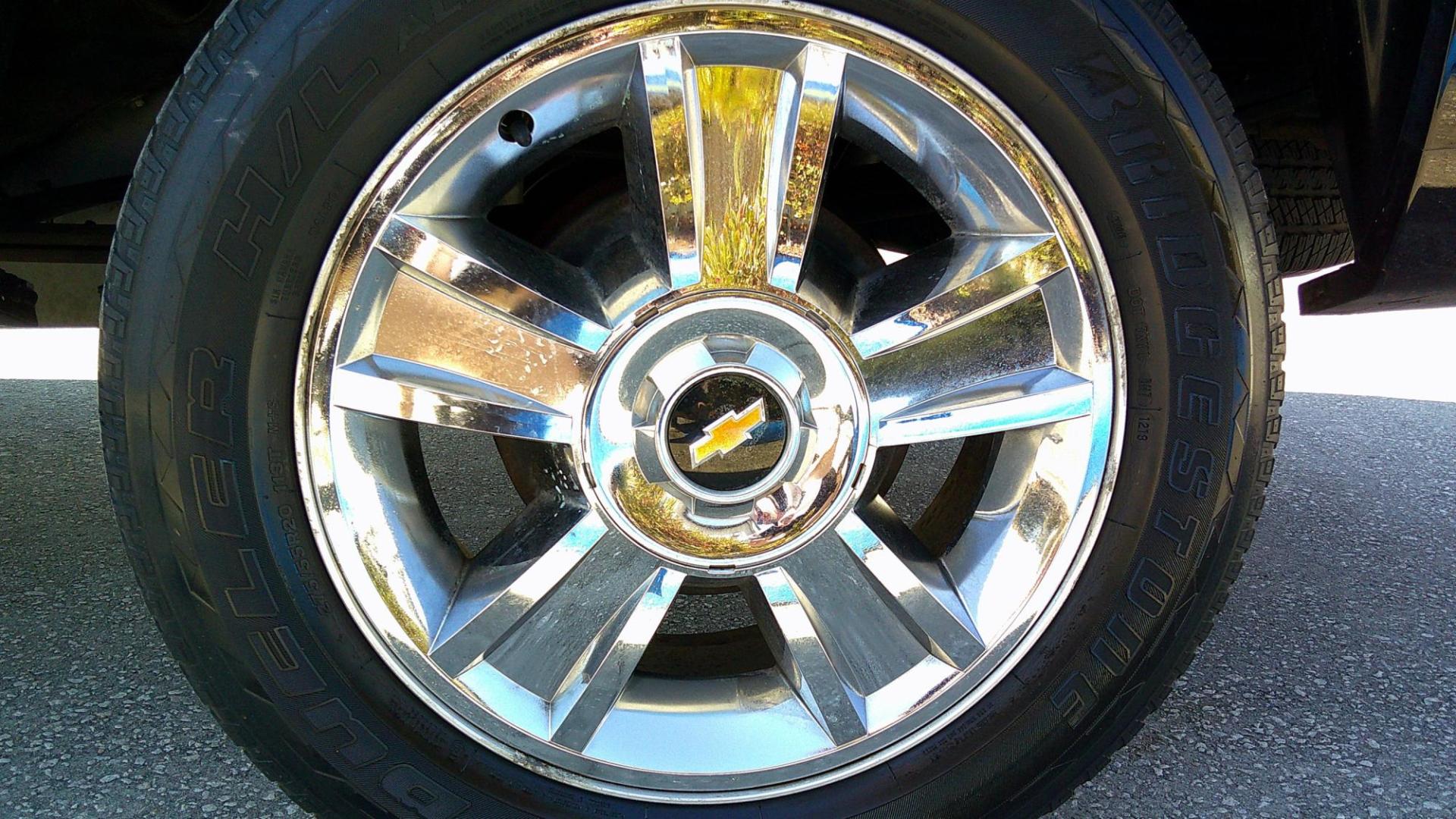 2012 BLACK CHEVROLET SILVERADO LT (3GCPKSE74CG) , located at 1200 Cassat Avenue, Jacksonville, FL, 32205, (904) 695-1885, 30.302404, -81.731033 - Photo#4