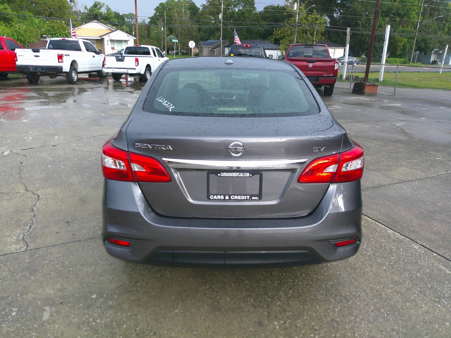 2019 GRAY NISSAN SENTRA SR; S; SL; SV (3N1AB7AP2KY) , located at 1200 Cassat Avenue, Jacksonville, FL, 32205, (904) 695-1885, 30.302404, -81.731033- Photo#4