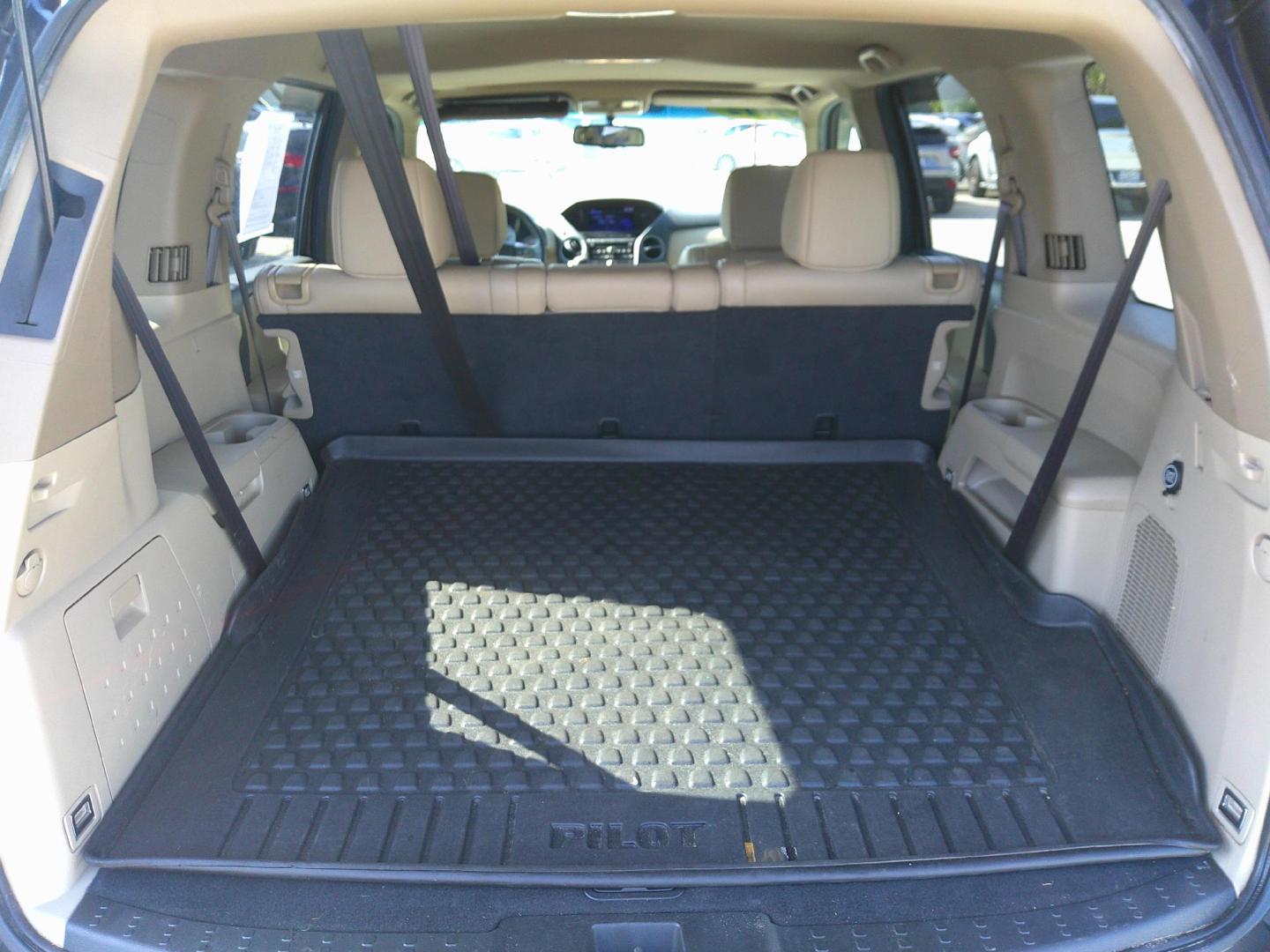 2012 BROWN HONDA PILOT EXL (5FNYF3H53CB) , located at 1200 Cassat Avenue, Jacksonville, FL, 32205, (904) 695-1885, 30.302404, -81.731033 - Photo#6