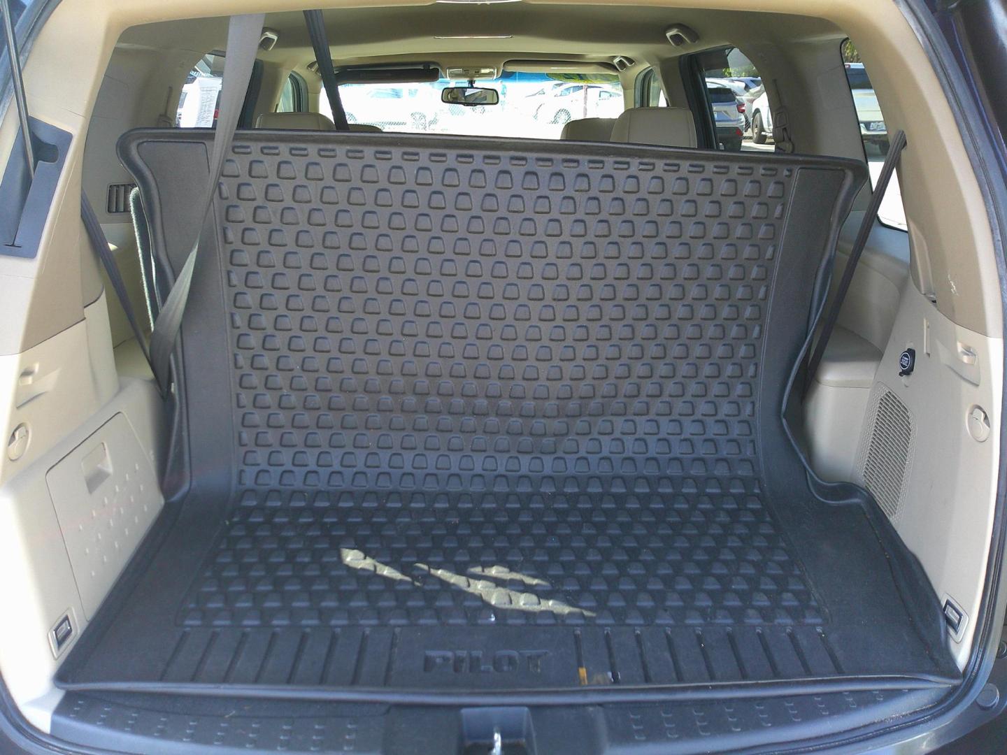 2012 BROWN HONDA PILOT EXL (5FNYF3H53CB) , located at 1200 Cassat Avenue, Jacksonville, FL, 32205, (904) 695-1885, 30.302404, -81.731033 - Photo#5