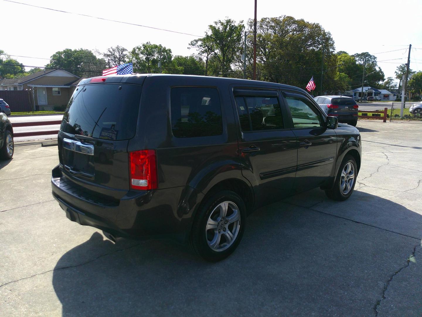 2012 BROWN HONDA PILOT EXL (5FNYF3H53CB) , located at 1200 Cassat Avenue, Jacksonville, FL, 32205, (904) 695-1885, 30.302404, -81.731033 - Photo#10