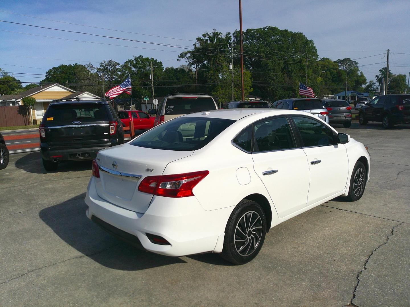 2017 WHITE NISSAN SENTRA SR; S; SL; SV (3N1AB7AP7HY) , located at 1200 Cassat Avenue, Jacksonville, FL, 32205, (904) 695-1885, 30.302404, -81.731033 - Photo#5