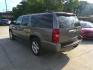 2007 GRAY CHEVROLET SUBURBAN BASE; LS; L (3GNFC16J57G) , located at 1200 Cassat Avenue, Jacksonville, FL, 32205, (904) 695-1885, 30.302404, -81.731033 - Photo#4
