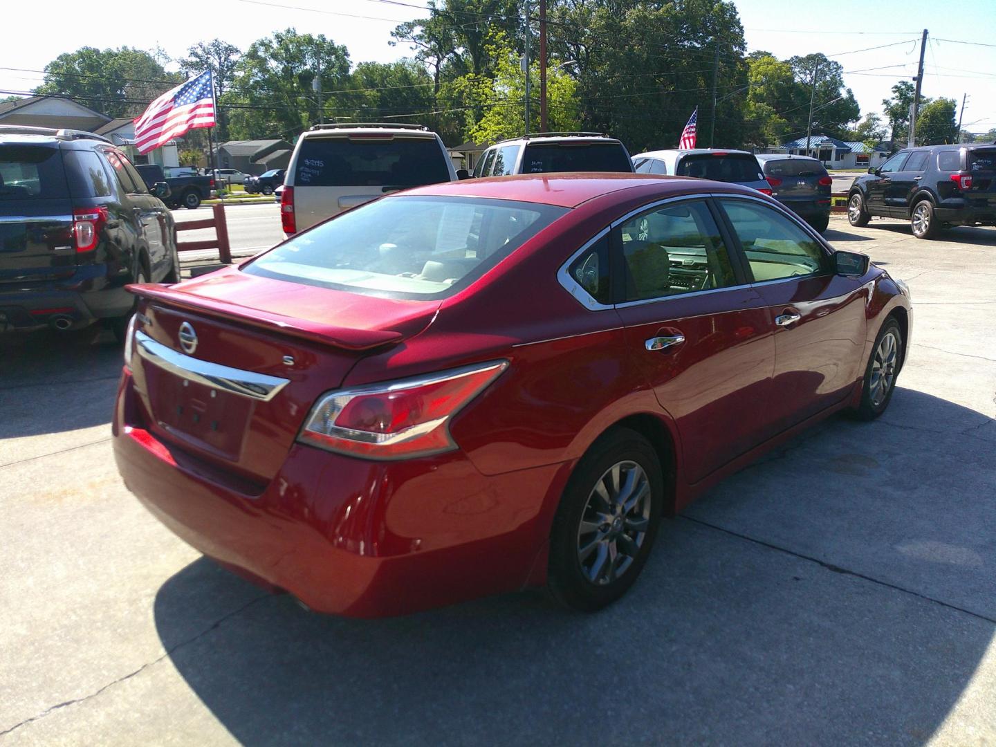 2015 RED NISSAN ALTIMA 2.5; 2.5 S; 2 (1N4AL3AP4FN) , located at 390 Hansen Avenue, Orange Park, FL, 32065, (904) 276-7933, 30.130497, -81.787529 - Photo#5