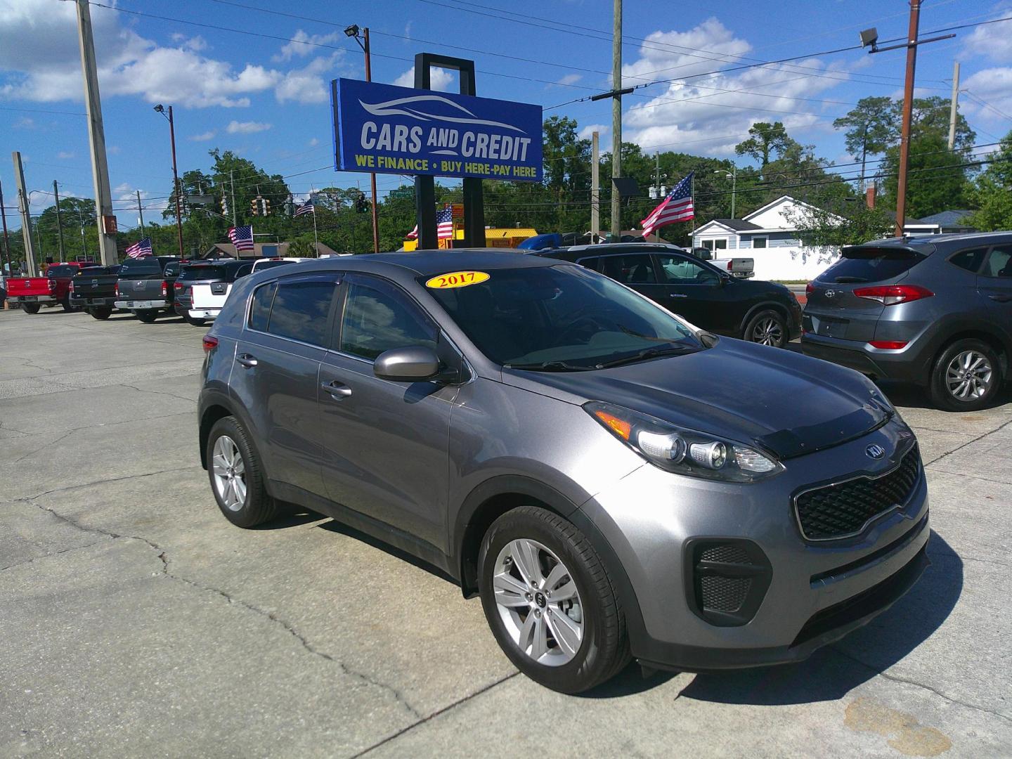 2017 SILVER KIA SPORTAGE LX (KNDPM3AC0H7) , located at 1200 Cassat Avenue, Jacksonville, FL, 32205, (904) 695-1885, 30.302404, -81.731033 - Photo#0
