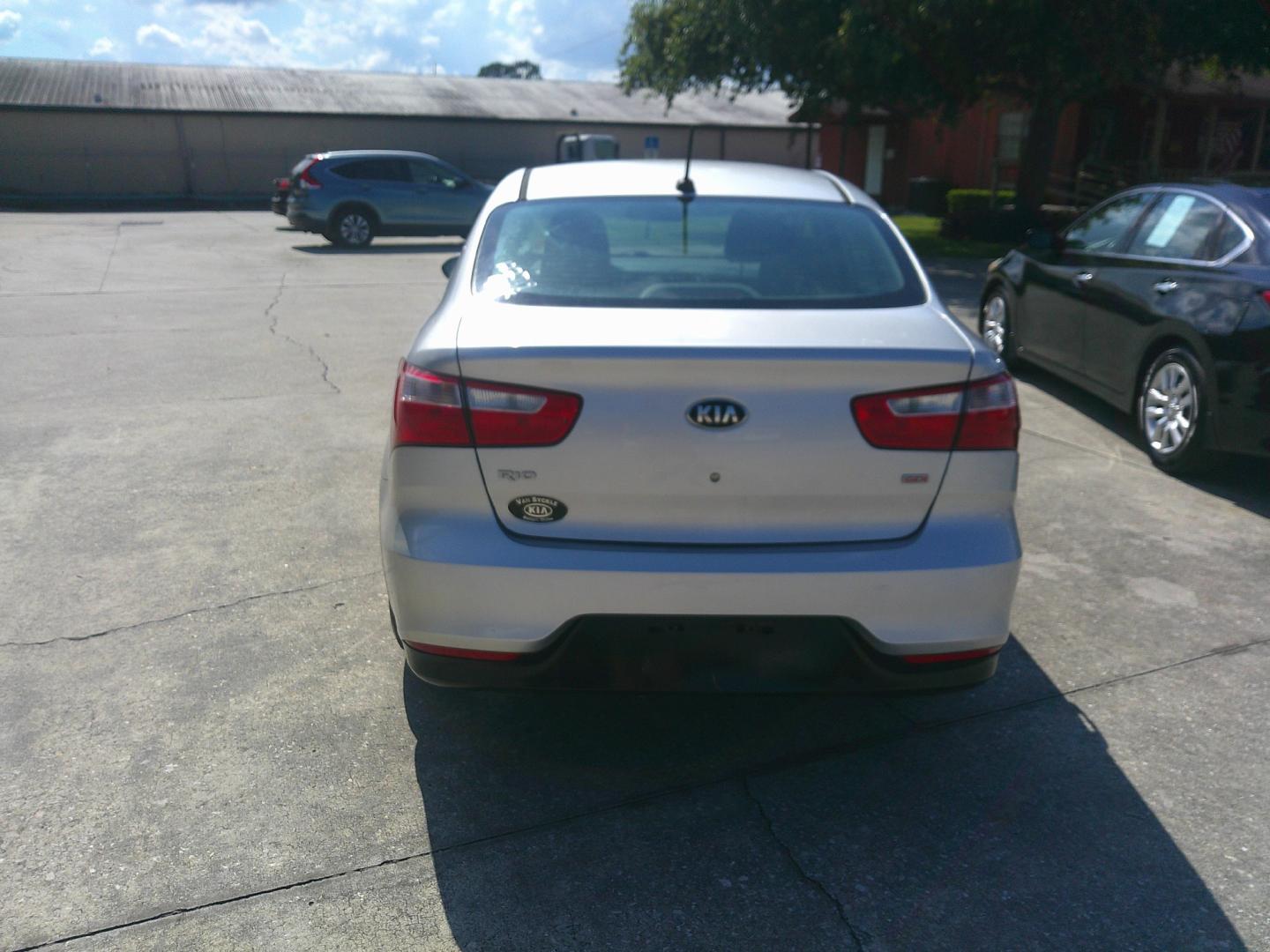 2016 SILVER KIA RIO LX (KNADM4A38G6) , located at 1200 Cassat Avenue, Jacksonville, FL, 32205, (904) 695-1885, 30.302404, -81.731033- Photo#3