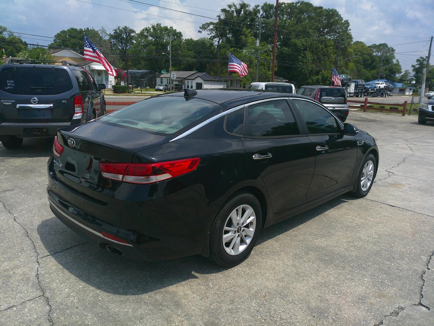 2017 BLACK KIA OPTIMA LX (5XXGT4L39HG) , located at 1200 Cassat Avenue, Jacksonville, FL, 32205, (904) 695-1885, 30.302404, -81.731033- Photo#5