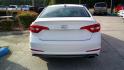 2015 WHITE HYUNDAI SONATA SE (5NPE24AF6FH) , located at 1200 Cassat Avenue, Jacksonville, FL, 32205, (904) 695-1885, 30.302404, -81.731033- Photo#4
