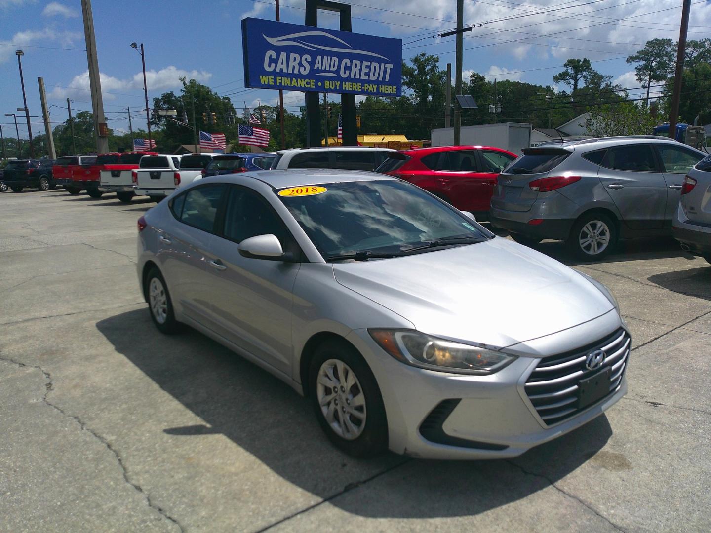 2018 SILVER HYUNDAI ELANTRA LIMITED; SE (5NPD74LF9JH) , located at 1200 Cassat Avenue, Jacksonville, FL, 32205, (904) 695-1885, 30.302404, -81.731033- Photo#0
