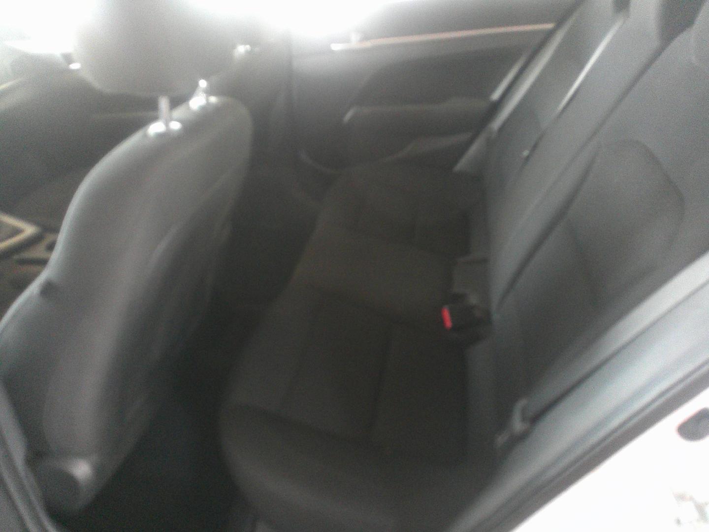 2020 WHITE HYUNDAI ELANTRA LIMITED; SEL (5NPD84LF2LH) , located at 1200 Cassat Avenue, Jacksonville, FL, 32205, (904) 695-1885, 30.302404, -81.731033- Photo#3