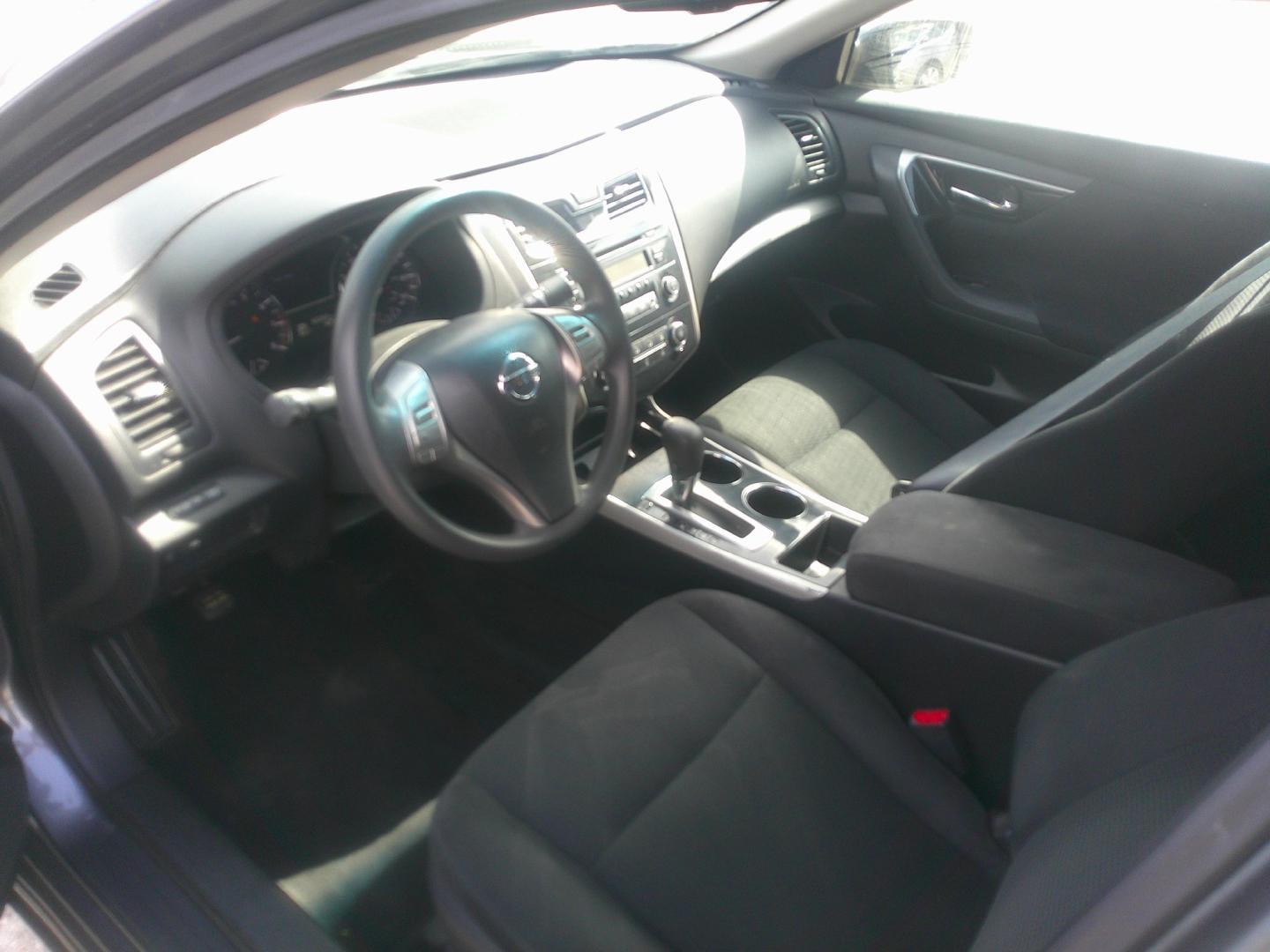 2014 GRY NISSAN ALTIMA 2.5; 2.5 S; 2 (1N4AL3AP3EN) , located at 1200 Cassat Avenue, Jacksonville, FL, 32205, (904) 695-1885, 30.302404, -81.731033- Photo#2
