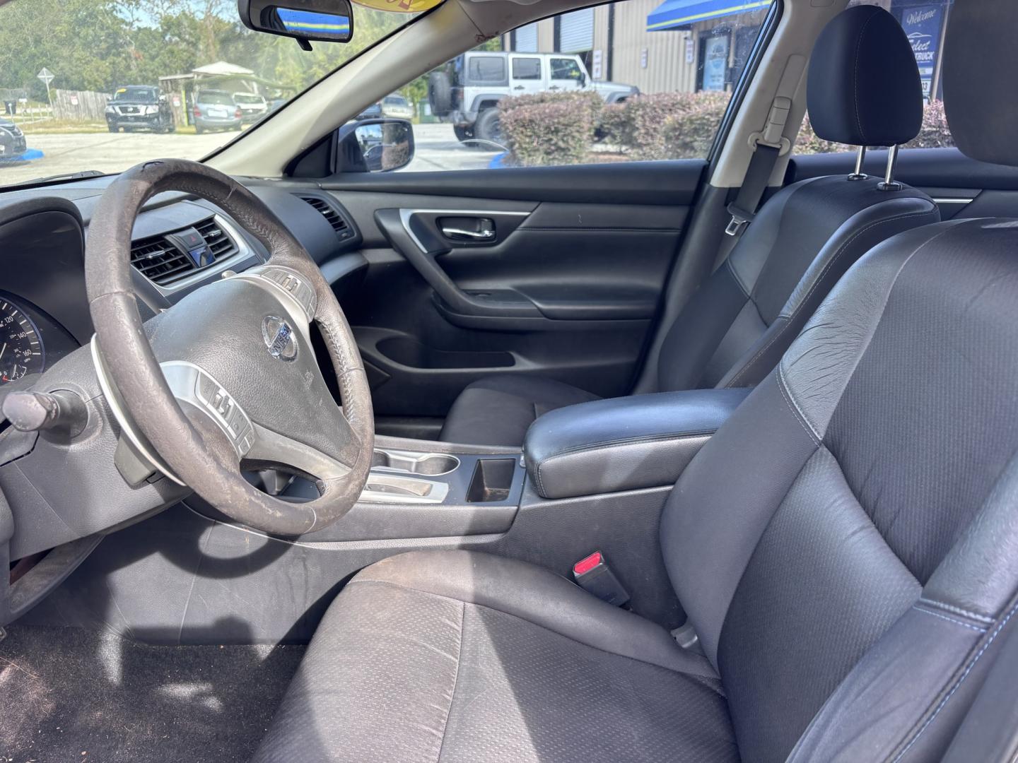 2017 BLACK NISSAN ALTIMA 2.5; 2.5 S; 2 (1N4AL3APXHC) , located at 1200 Cassat Avenue, Jacksonville, FL, 32205, (904) 695-1885, 30.302404, -81.731033- Photo#4