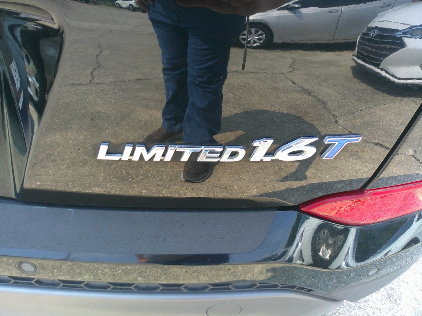 2016 BLACK HYUNDAI TUCSON LIMITED; SPOR (KM8J33A20GU) , located at 1200 Cassat Avenue, Jacksonville, FL, 32205, (904) 695-1885, 30.302404, -81.731033- Photo#6