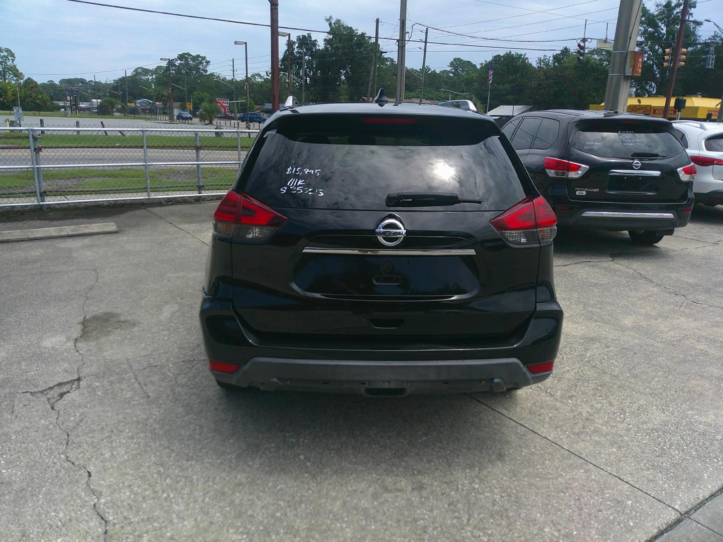 2018 BLACK NISSAN ROGUE S; SL; SV (KNMAT2MT6JP) , located at 1200 Cassat Avenue, Jacksonville, FL, 32205, (904) 695-1885, 30.302404, -81.731033- Photo#2