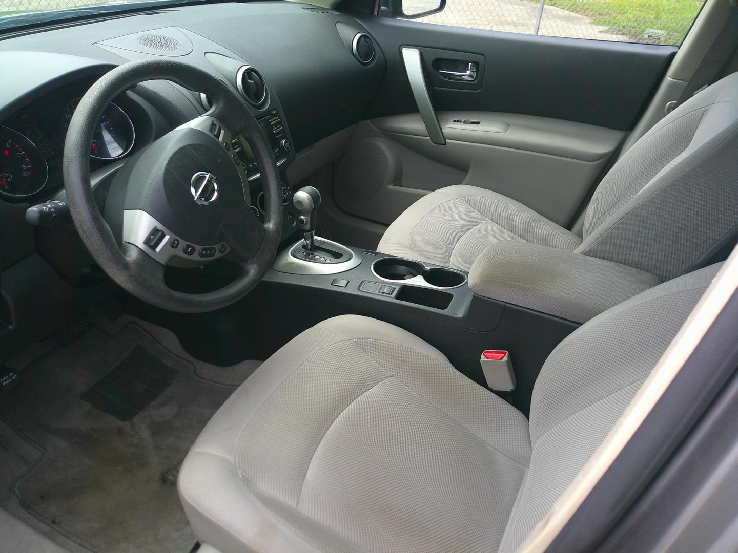 2015 PEWTER NISSAN ROGUE SELECT S (JN8AS5MT8FW) , located at 1200 Cassat Avenue, Jacksonville, FL, 32205, (904) 695-1885, 30.302404, -81.731033- Photo#2