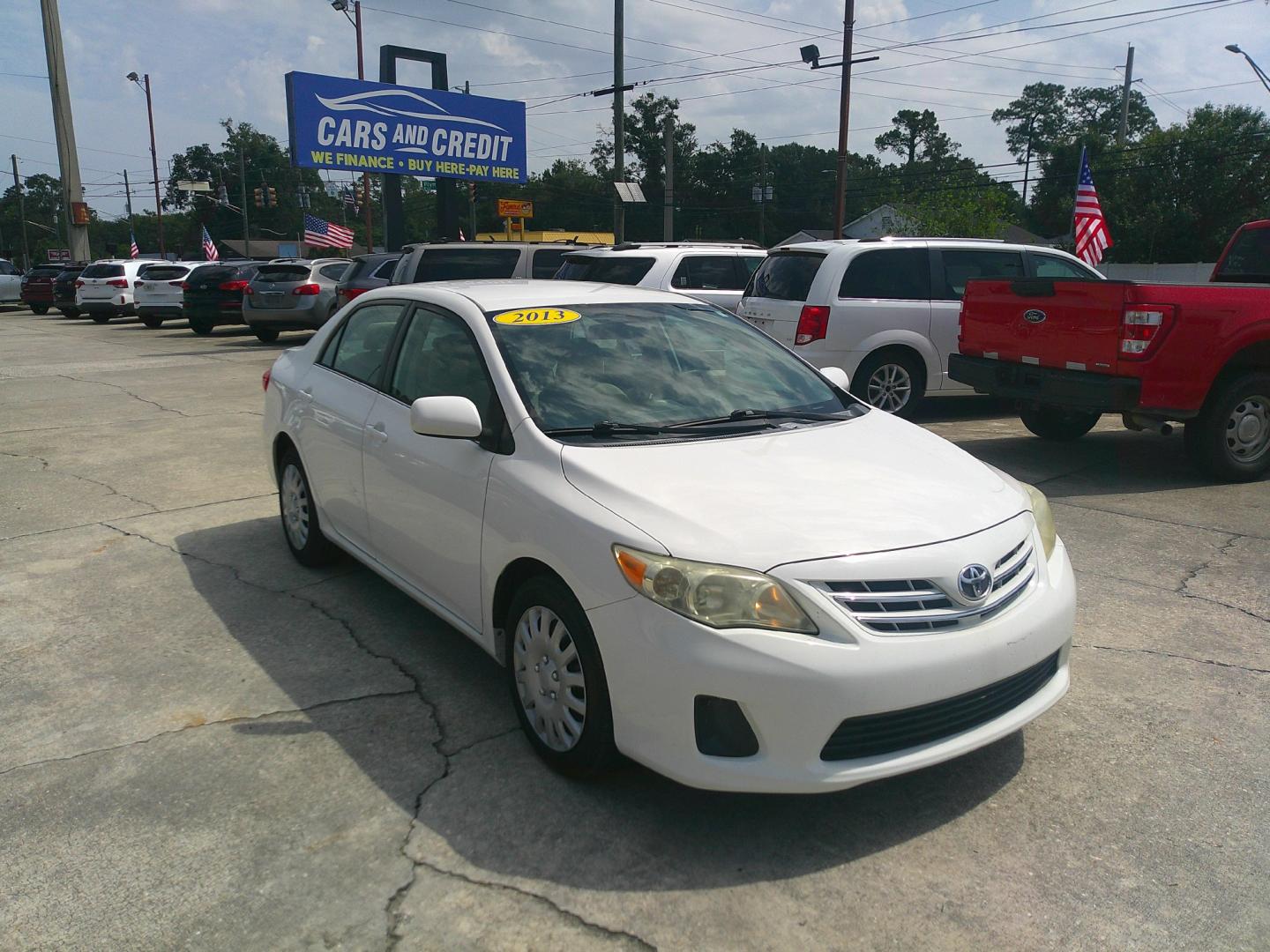 2013 WHITE TOYOTA COROLLA BASE; S; LE; (5YFBU4EEXDP) , located at 1200 Cassat Avenue, Jacksonville, FL, 32205, (904) 695-1885, 30.302404, -81.731033- Photo#0