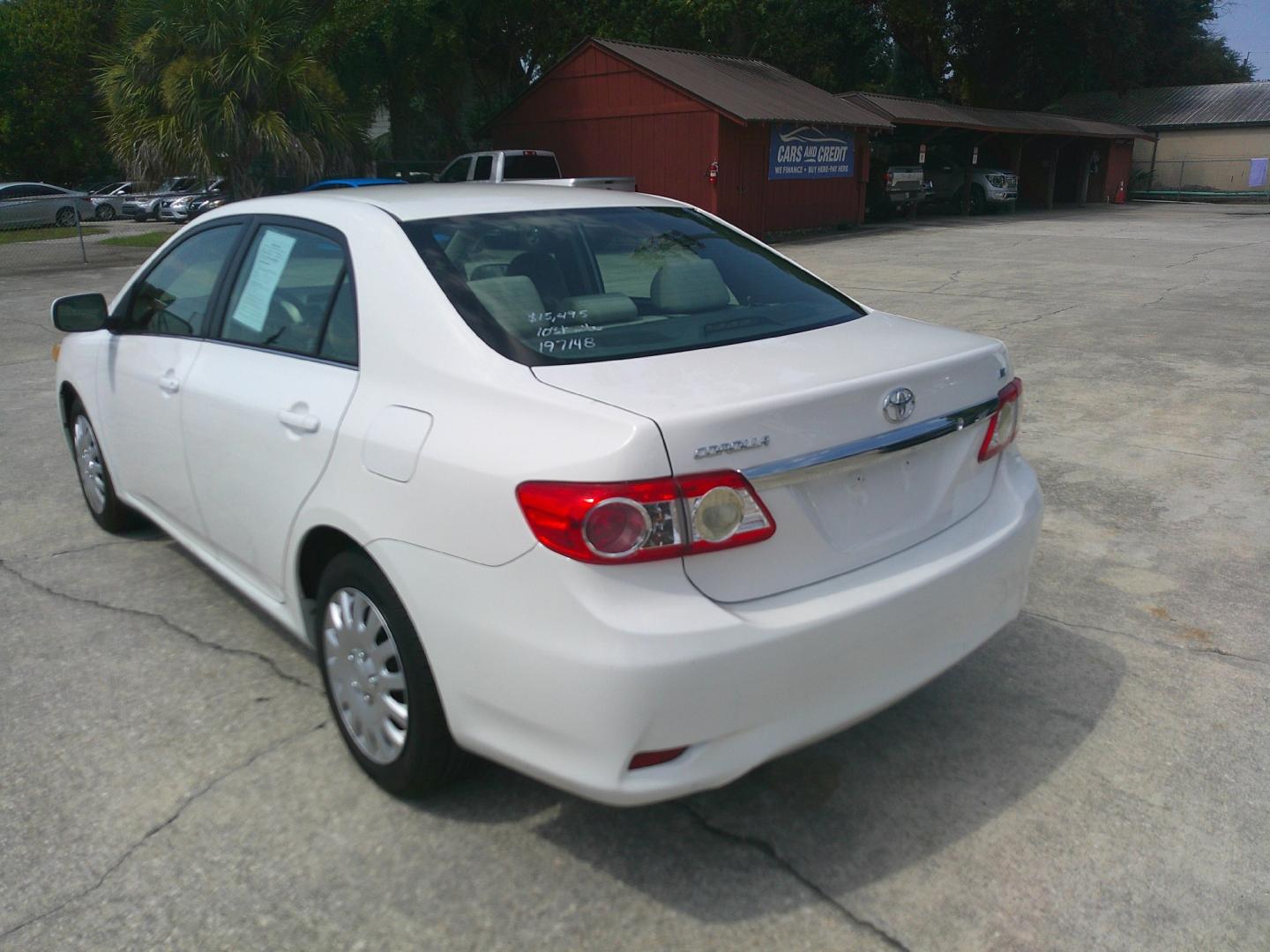 2013 WHITE TOYOTA COROLLA BASE; S; LE; (5YFBU4EEXDP) , located at 1200 Cassat Avenue, Jacksonville, FL, 32205, (904) 695-1885, 30.302404, -81.731033- Photo#5