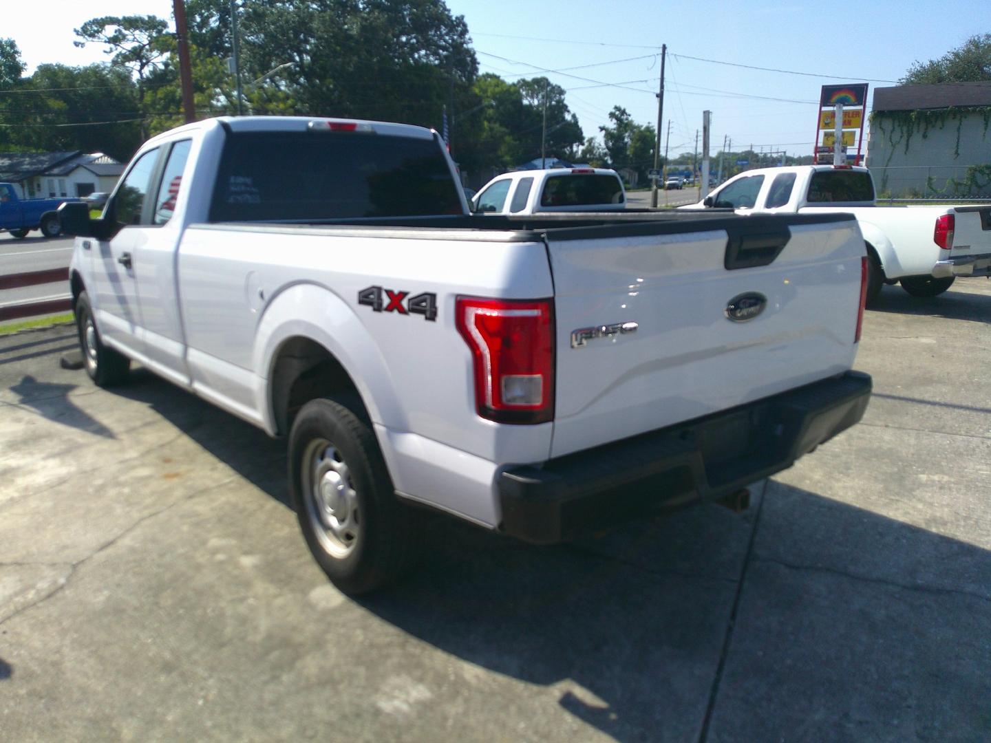 2017 WHITE FORD F-150 XL; LIMITED; P (1FTFX1EF6HK) , located at 1200 Cassat Avenue, Jacksonville, FL, 32205, (904) 695-1885, 30.302404, -81.731033- Photo#5