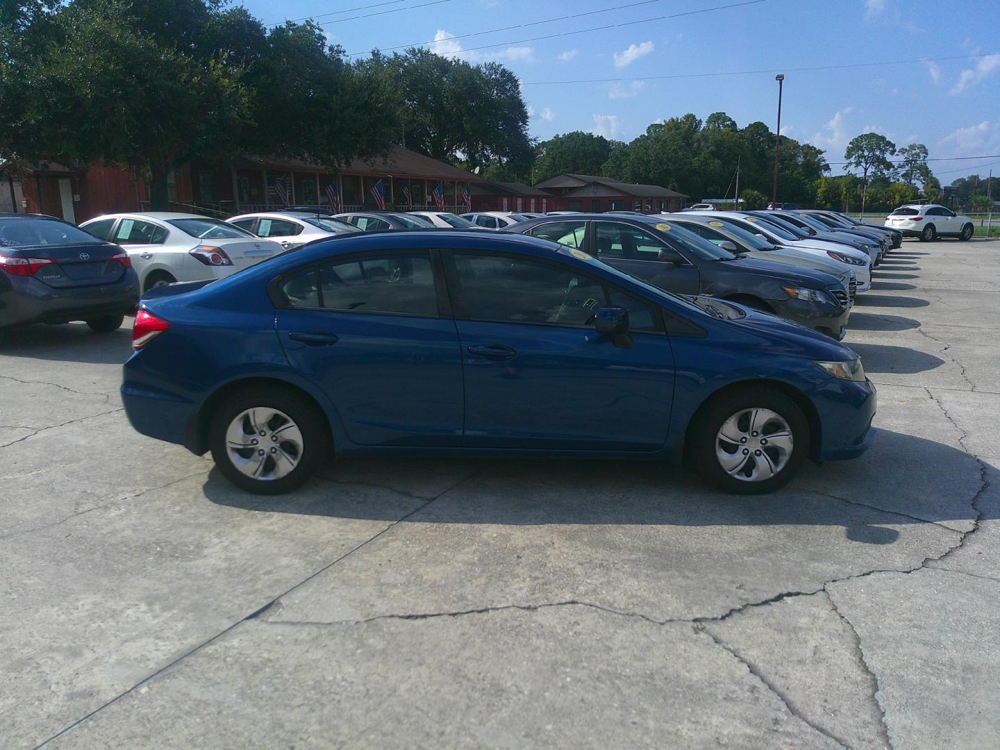 2014 BLUE HONDA CIVIC LX (19XFB2F51EE) , located at 1200 Cassat Avenue, Jacksonville, FL, 32205, (904) 695-1885, 30.302404, -81.731033- Photo#4