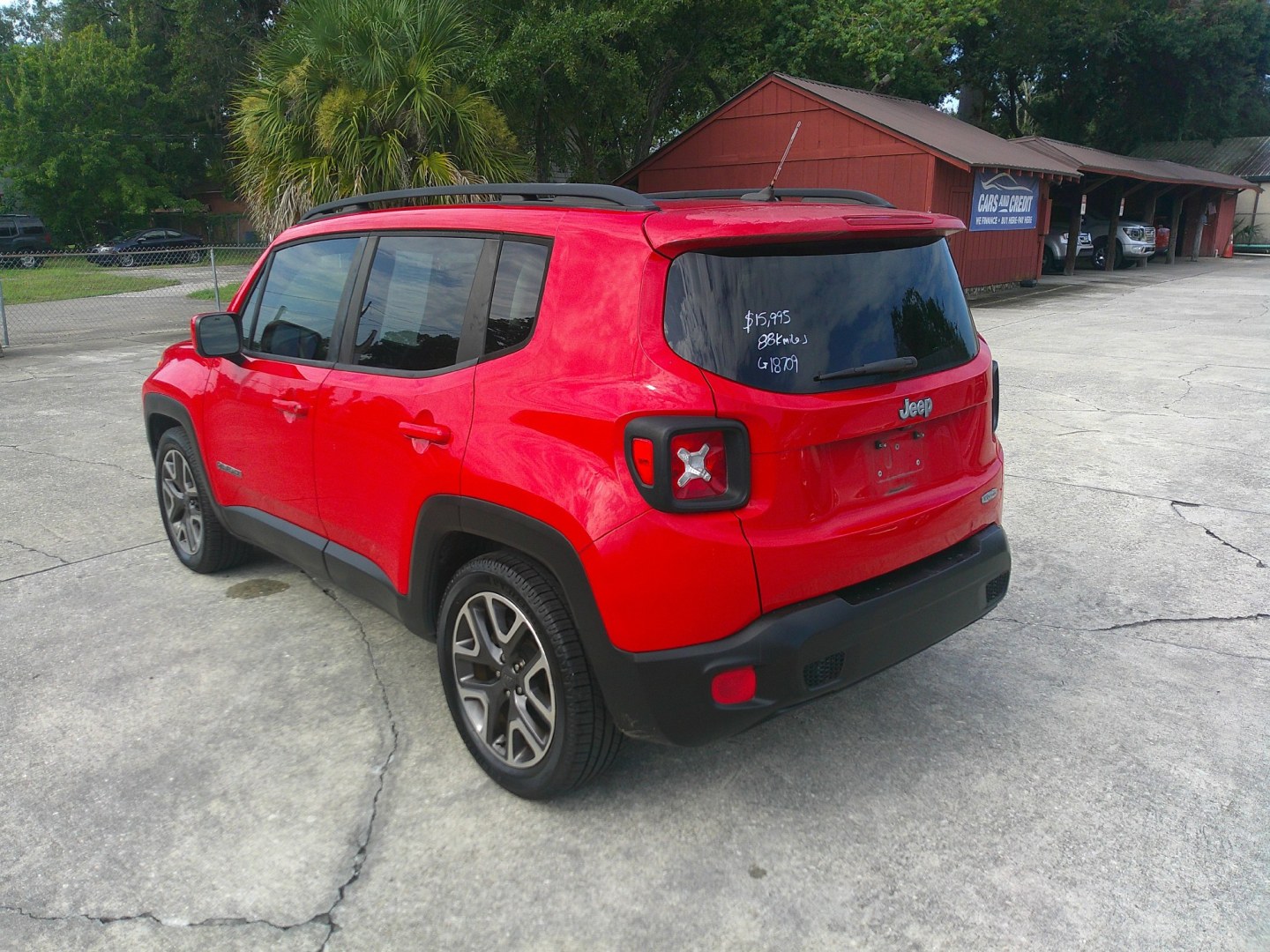 2017 RED JEEP RENEGADE LATITUDE (ZACCJABB5HP) , located at 1200 Cassat Avenue, Jacksonville, FL, 32205, (904) 695-1885, 30.302404, -81.731033- Photo#5