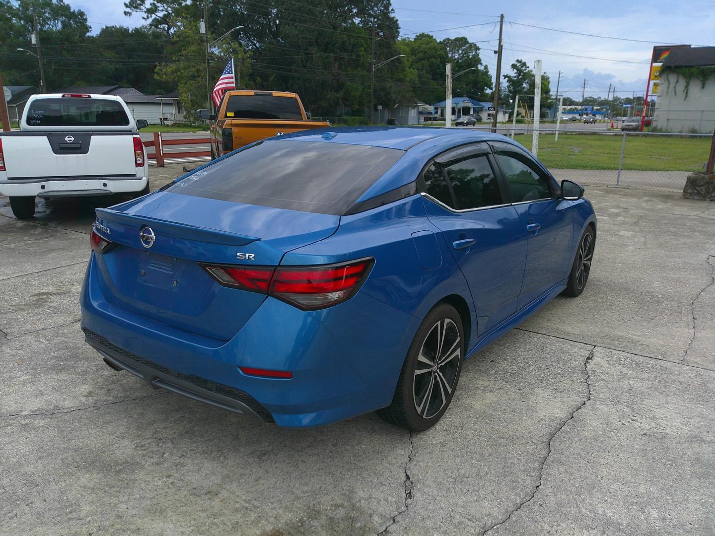 2020 BLUE NISSAN SENTRA SR (3N1AB8DVXLY) , located at 1200 Cassat Avenue, Jacksonville, FL, 32205, (904) 695-1885, 30.302404, -81.731033- Photo#5