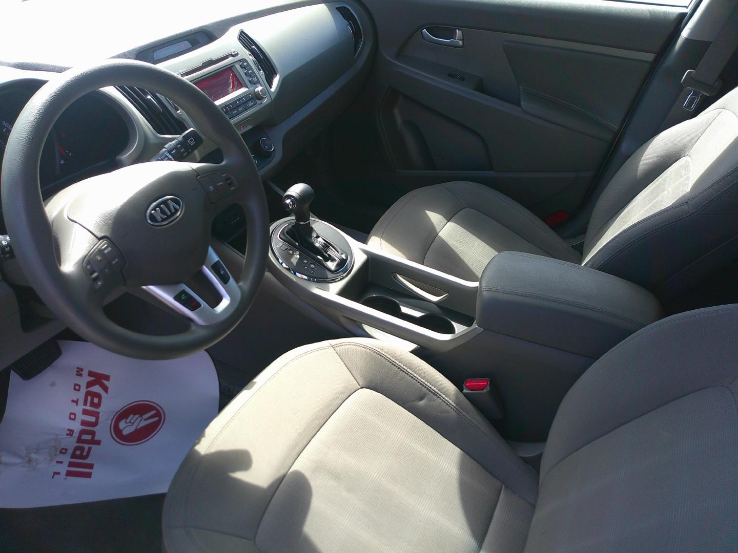 2012 SILVER KIA SPORTAGE BASE; EX; L (KNDPB3A26C7) , located at 1200 Cassat Avenue, Jacksonville, FL, 32205, (904) 695-1885, 30.302404, -81.731033- Photo#2