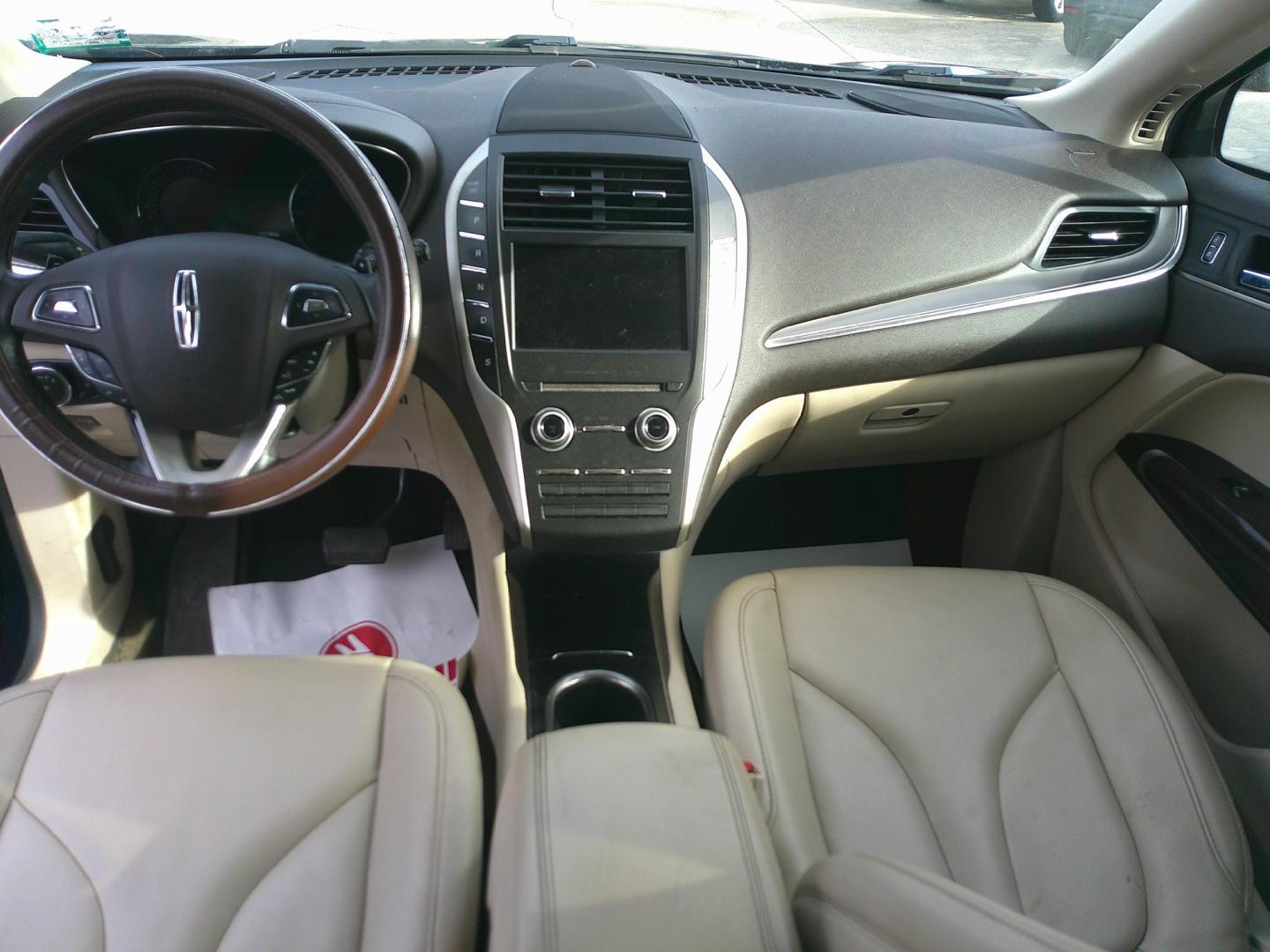2017 BLUE LINCOLN MKC PREMIER (5LMCJ1D91HU) , located at 1200 Cassat Avenue, Jacksonville, FL, 32205, (904) 695-1885, 30.302404, -81.731033- Photo#6