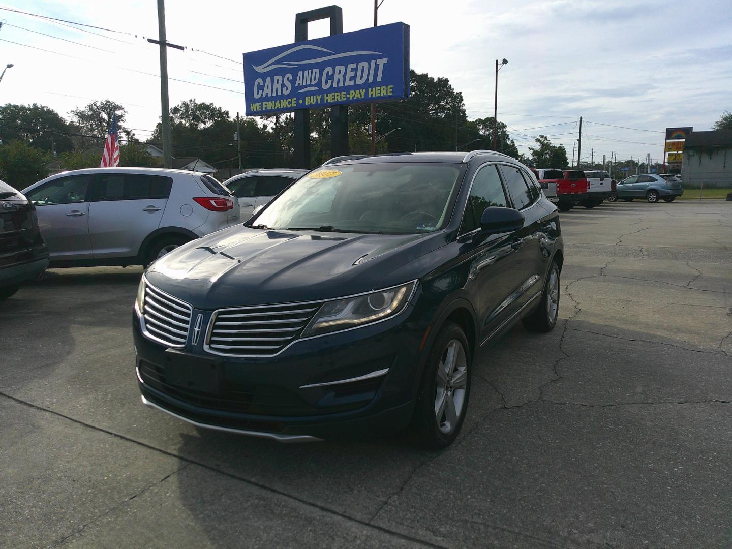 2017 BLUE LINCOLN MKC PREMIER (5LMCJ1D91HU) , located at 1200 Cassat Avenue, Jacksonville, FL, 32205, (904) 695-1885, 30.302404, -81.731033- Photo#2